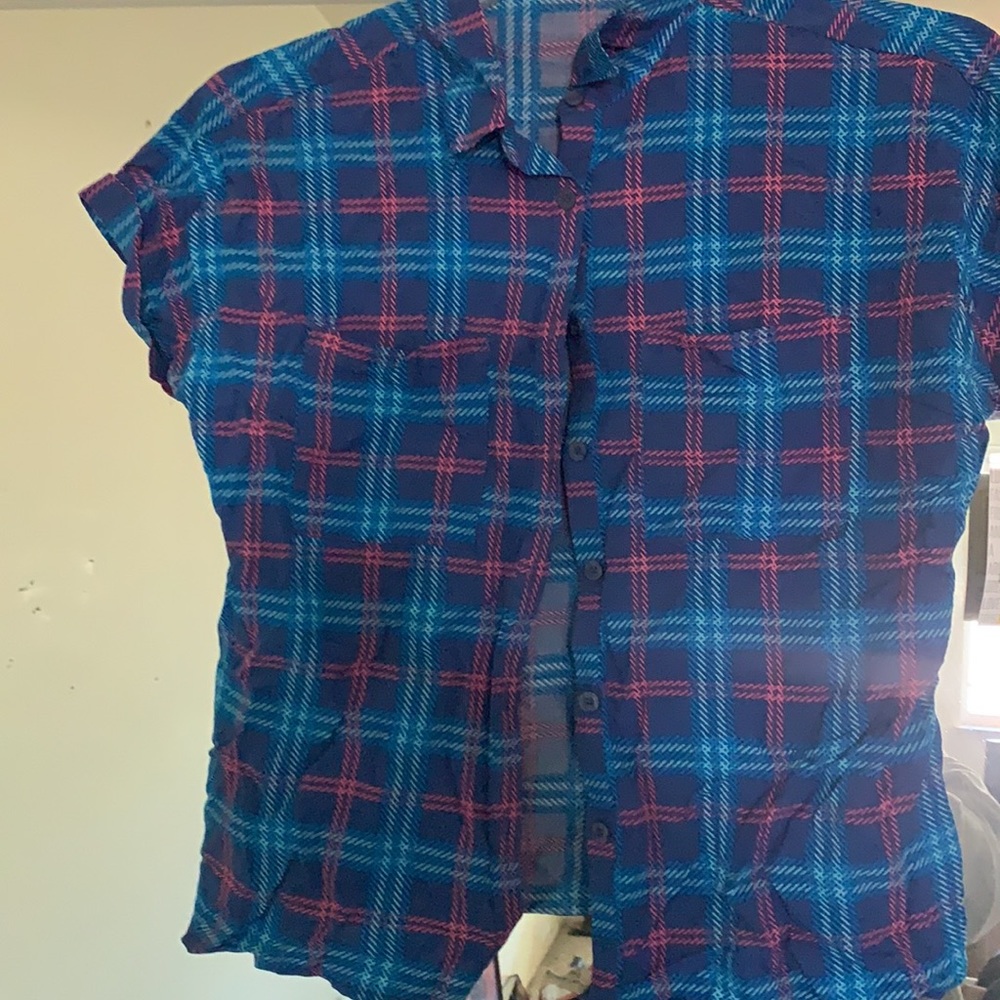 Crop button down - Picture 3 of 3
